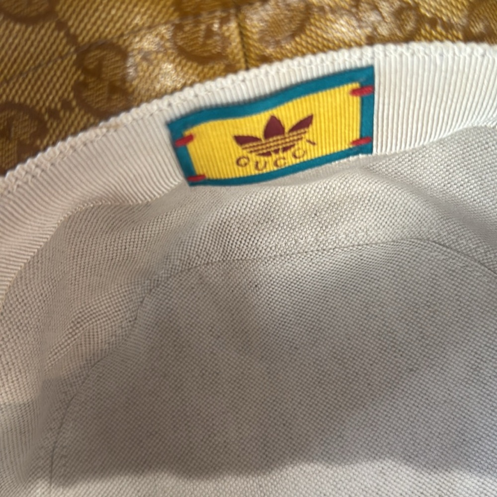 Gucci X Adidas coated nylon monogram bucket hat - Picture 4 of 7